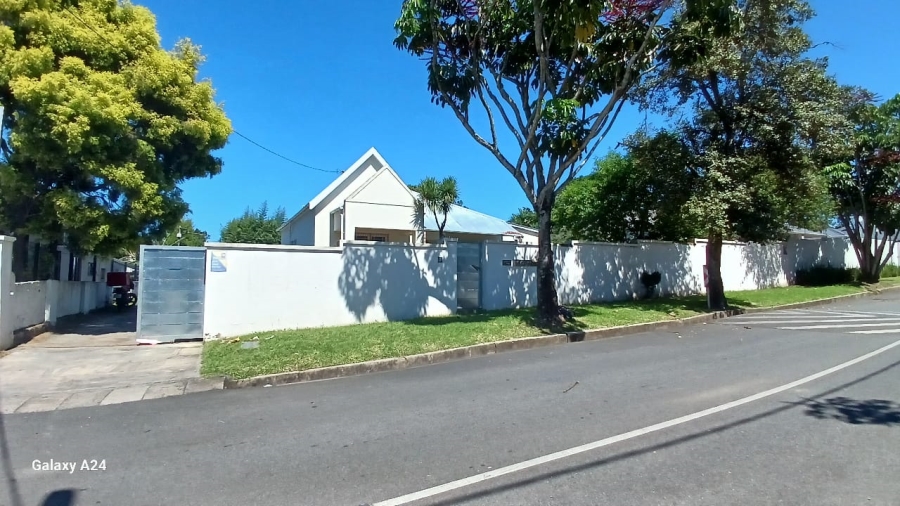4 Bedroom Property for Sale in Vincent Eastern Cape